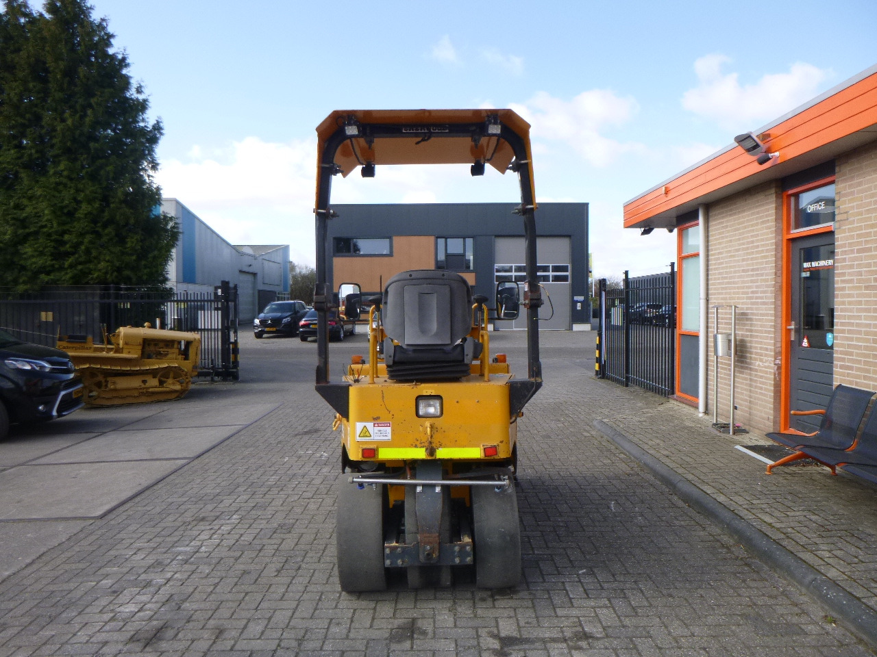 SAKAI TS160-2 - Gummiradwalze: das Bild 4 SAKAI TS160-2 - Gummiradwalze: das Bild 4