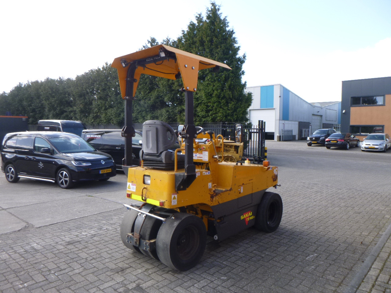 SAKAI TS160-2 - Gummiradwalze: das Bild 5 SAKAI TS160-2 - Gummiradwalze: das Bild 5