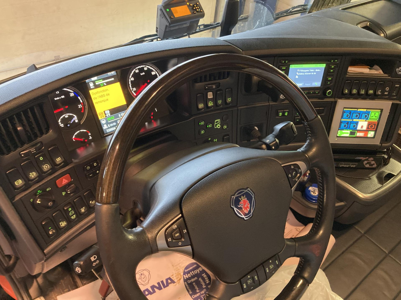 SCANIA porteur + grue AR cabine - Fahrgestell LKW: das Bild 5 SCANIA porteur + grue AR cabine - Fahrgestell LKW: das Bild 5