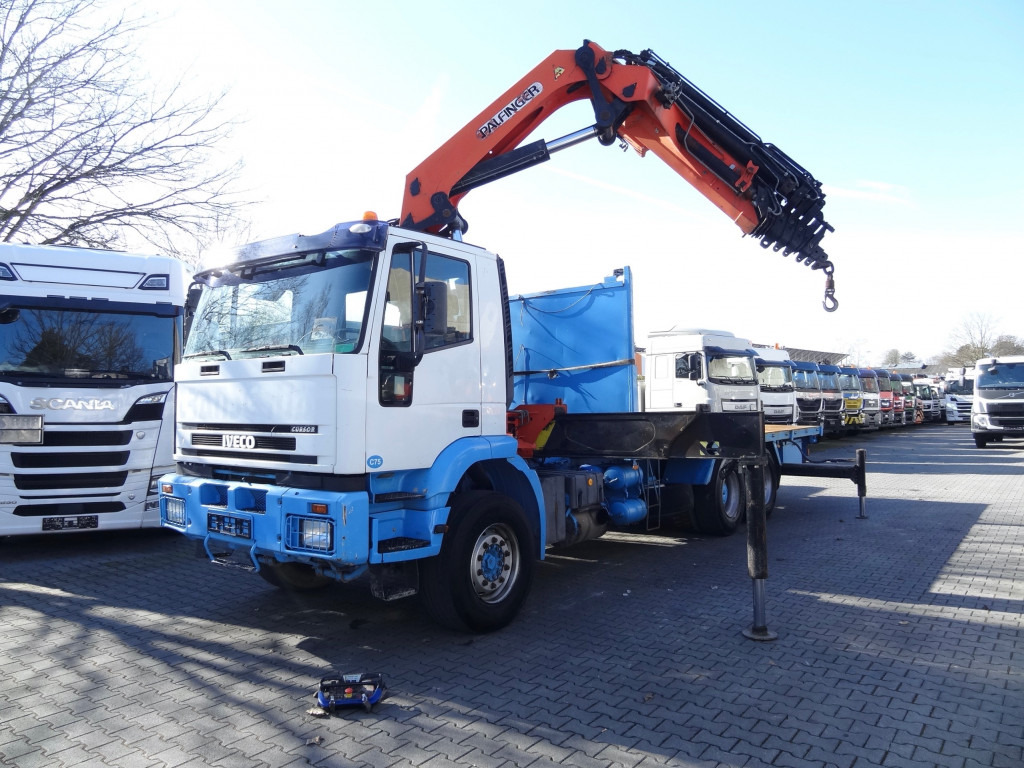 Iveco EuroTrakker 260E31 6X4 Palfinger 36002 - Pritsche LKW, Autokran: das Bild 1 Iveco EuroTrakker 260E31 6X4 Palfinger 36002 - Pritsche LKW, Autokran: das Bild 1