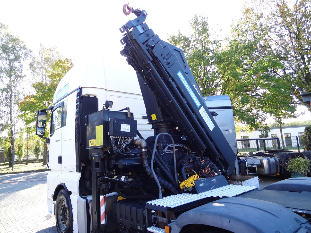 MAN TGX 33.480 6X4 Kran MKG 381 bis 20 Meter - Autokran, Sattelzugmaschine: das Bild 5 MAN TGX 33.480 6X4 Kran MKG 381 bis 20 Meter - Autokran, Sattelzugmaschine: das Bild 5