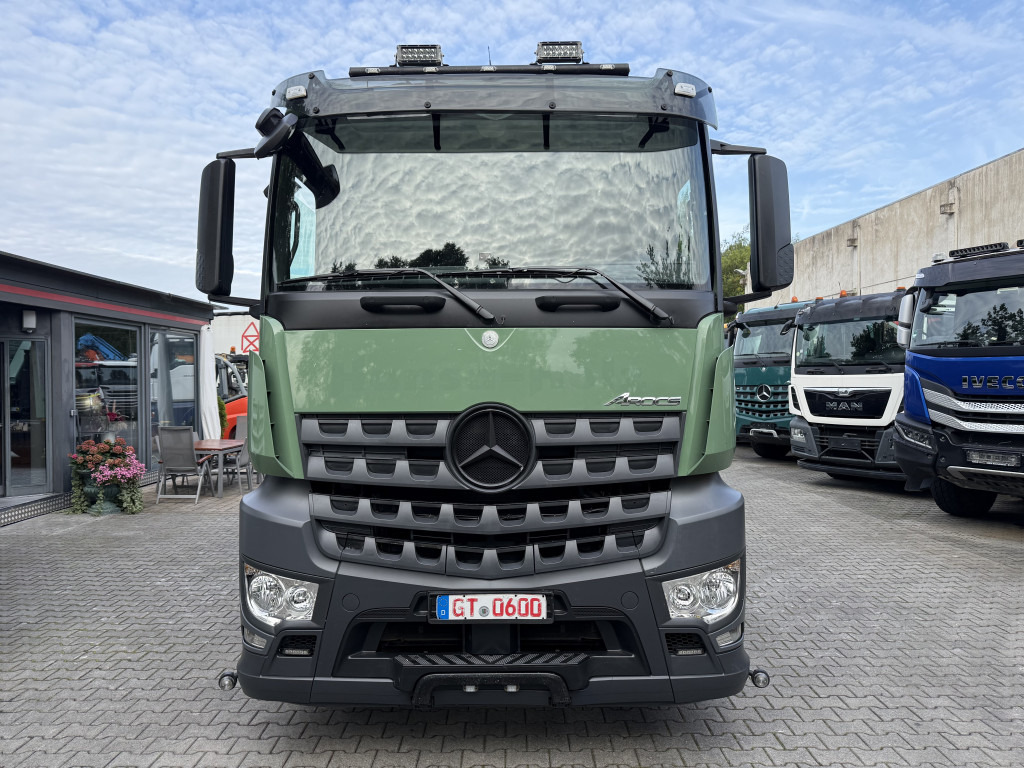 Autokran, Pritsche LKW Mercedes-Benz Arocs 2542 6X2 Kran Palfinger 16001: das Bild 8
