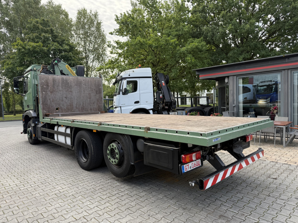 Autokran, Pritsche LKW Mercedes-Benz Arocs 2542 6X2 Kran Palfinger 16001: das Bild 11
