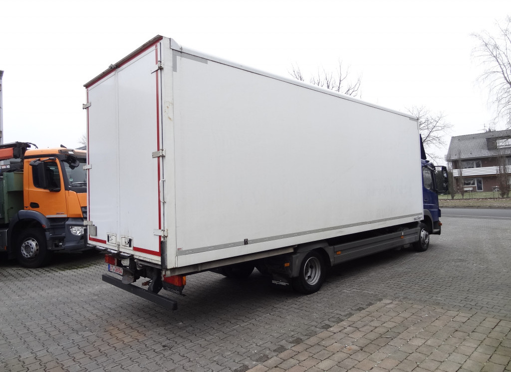 Mercedes-Benz Atego 822 - Koffer LKW: das Bild 4 Mercedes-Benz Atego 822 - Koffer LKW: das Bild 4