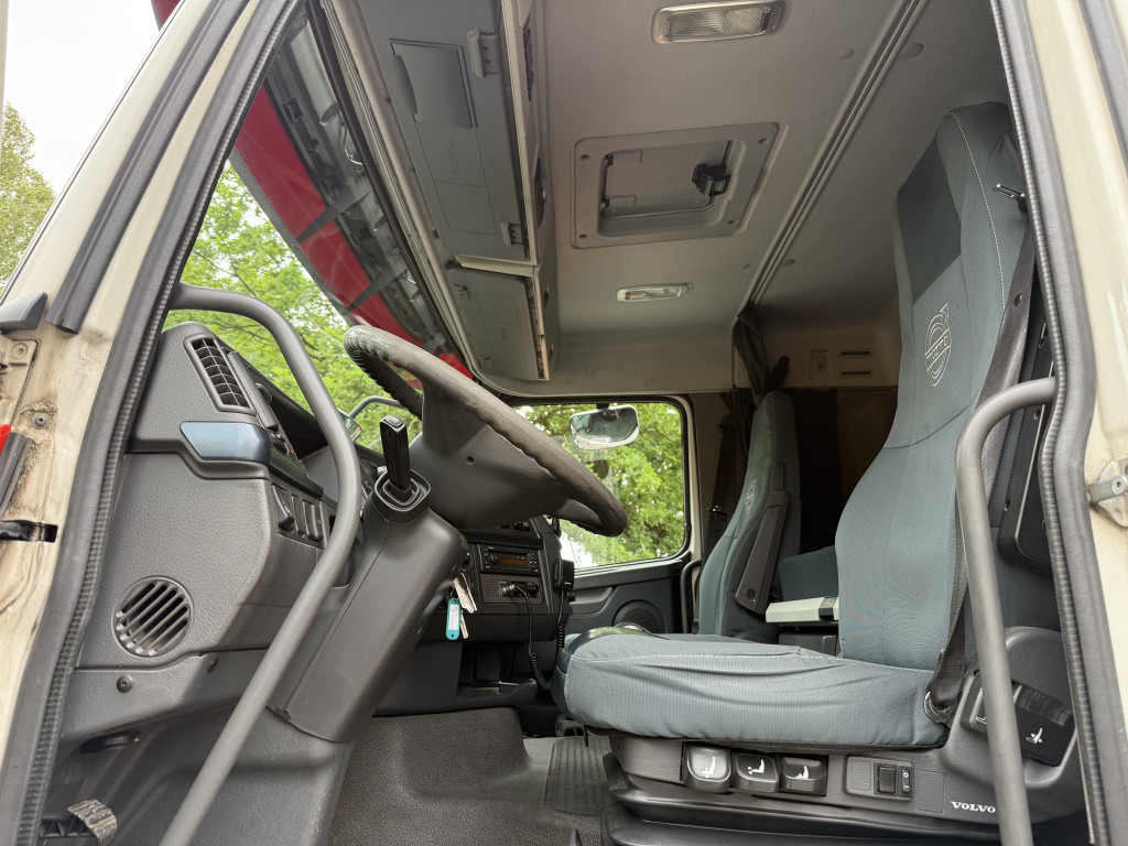 Volvo FH420 6X2*4 Palfinger 29002 bis 27 Meter - Pritsche LKW, Autokran: das Bild 5 Volvo FH420 6X2*4 Palfinger 29002 bis 27 Meter - Pritsche LKW, Autokran: das Bild 5