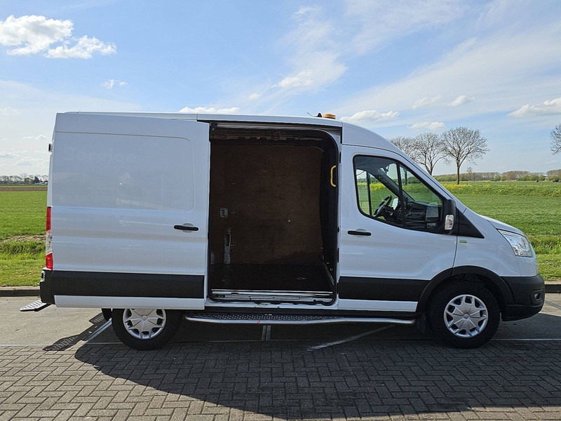 Kastenwagen Ford Transit 2.0 TDCI 170 AUT. L2H2: das Bild 15