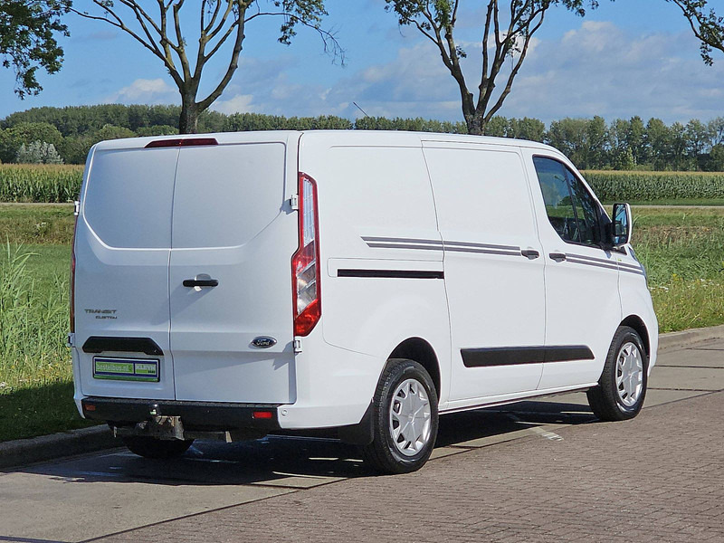Ford Transit Custom 2.0 L1H1 Navi Trekhaak - Kleintransporter: das Bild 3 Ford Transit Custom 2.0 L1H1 Navi Trekhaak - Kleintransporter: das Bild 3