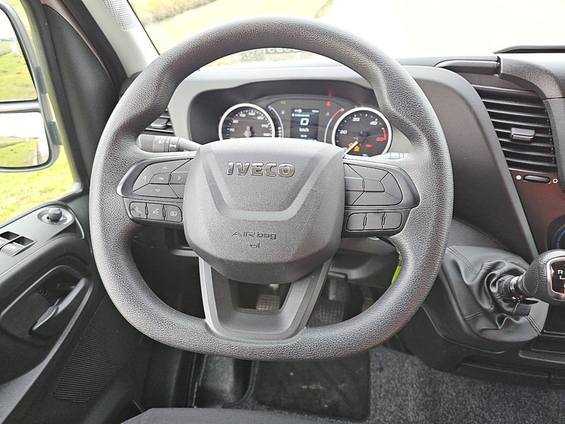 Innenraum Bild 2: Koffer Transporter Iveco Daily 35C16 Bakwagen Laadklep!