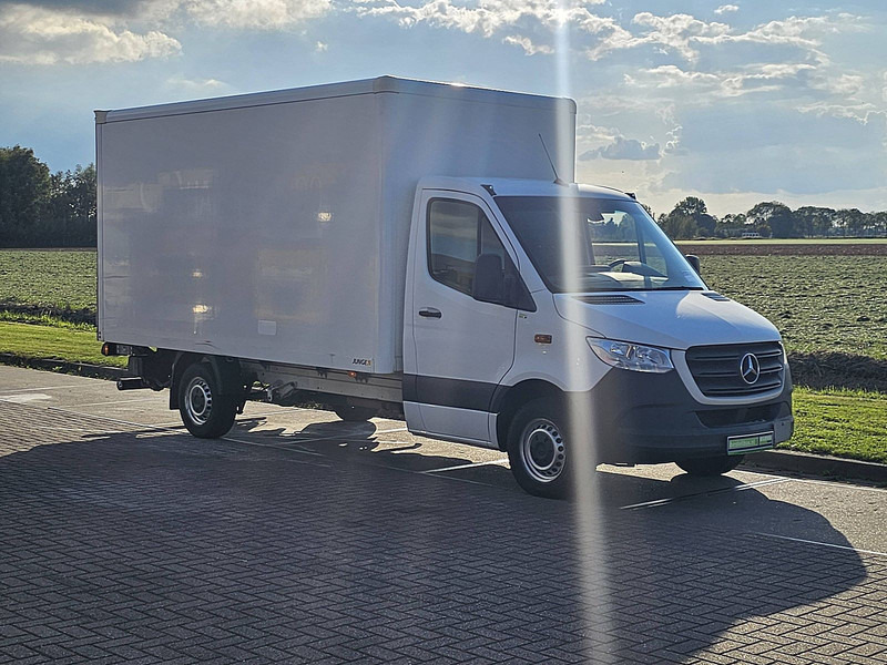 Mercedes-Benz Sprinter 316 Bakwagen Laadklep! - Koffer Transporter: das Bild 5 Mercedes-Benz Sprinter 316 Bakwagen Laadklep! - Koffer Transporter: das Bild 5