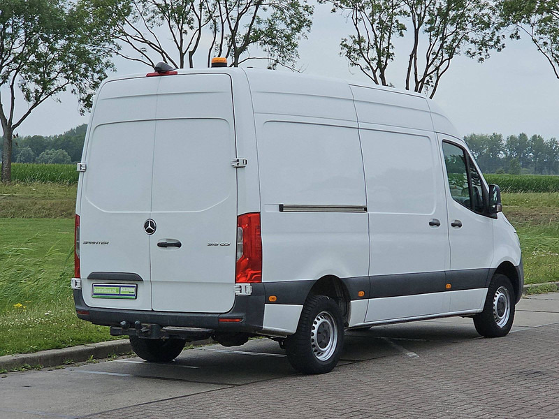 Mercedes-Benz Sprinter 319 L2H2 V6 3.5t-Trekh. - Kastenwagen: das Bild 3 Mercedes-Benz Sprinter 319 L2H2 V6 3.5t-Trekh. - Kastenwagen: das Bild 3