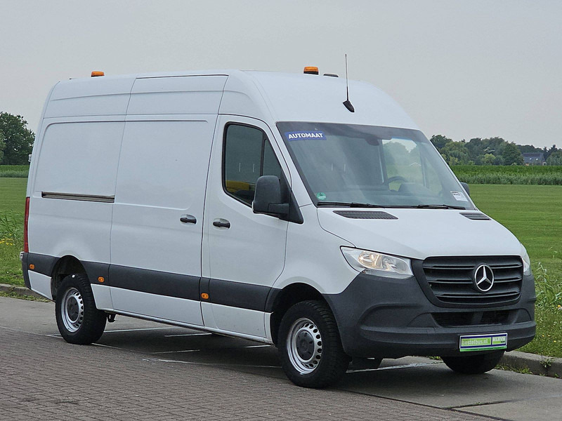 Mercedes-Benz Sprinter 319 L2H2 V6 3.5t-Trekh. - Kastenwagen: das Bild 5 Mercedes-Benz Sprinter 319 L2H2 V6 3.5t-Trekh. - Kastenwagen: das Bild 5