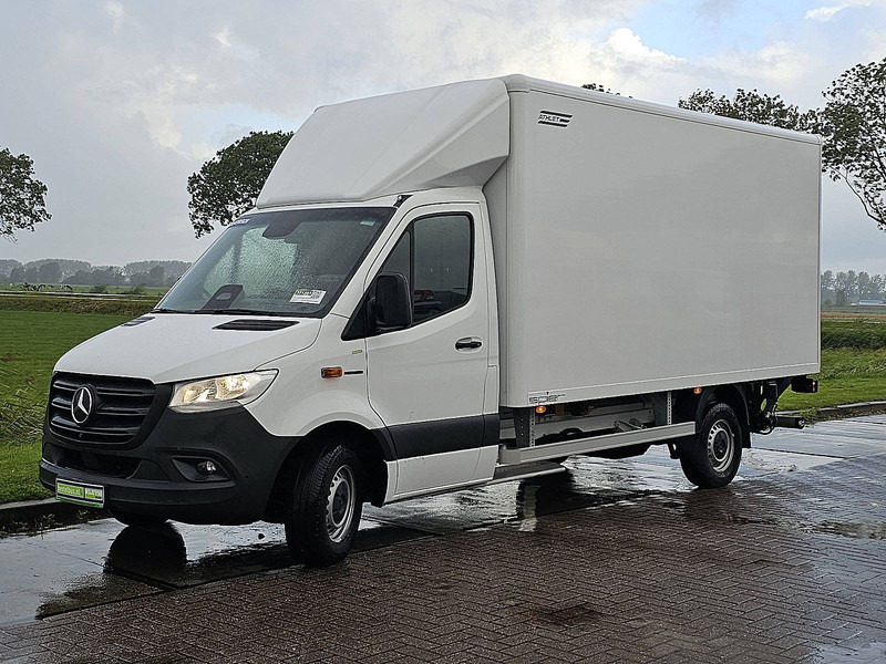 Mercedes-Benz eSprinter Bakwagen Laadklep! - Koffer Transporter, Elektro-Transporter: das Bild 2 Mercedes-Benz eSprinter Bakwagen Laadklep! - Koffer Transporter, Elektro-Transporter: das Bild 2