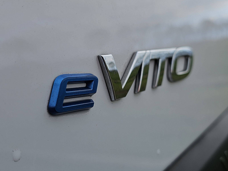Kleintransporter, Elektro-Transporter Mercedes-Benz eVito  112 Long-Range 70kwh: das Bild 19
