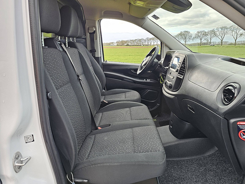 Kleintransporter, Elektro-Transporter Mercedes-Benz eVito  112 Long-Range 70kwh: das Bild 7