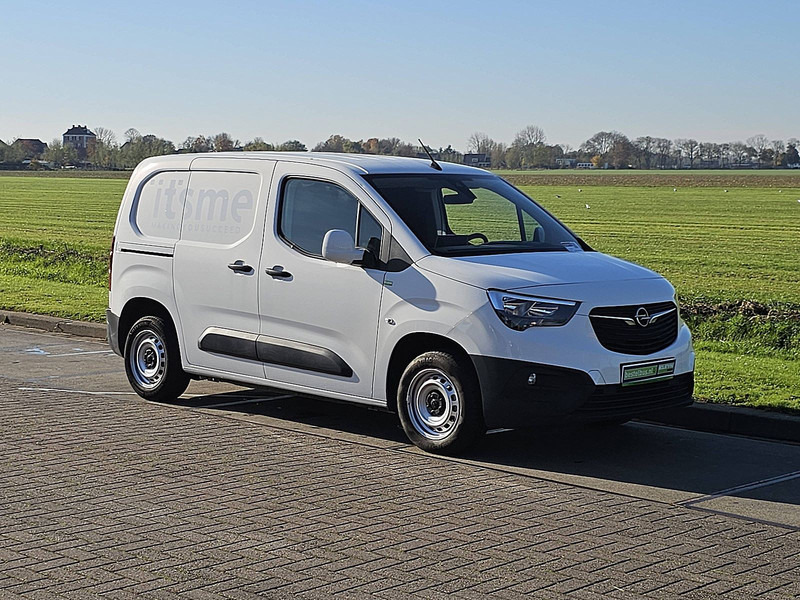 Opel Combo 1.6 D - Koffer Transporter: das Bild 5 Opel Combo 1.6 D - Koffer Transporter: das Bild 5