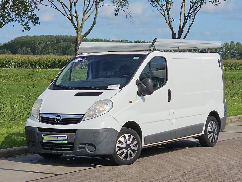 Opel Vivaro - Kleintransporter: das Bild 2 Opel Vivaro - Kleintransporter: das Bild 2