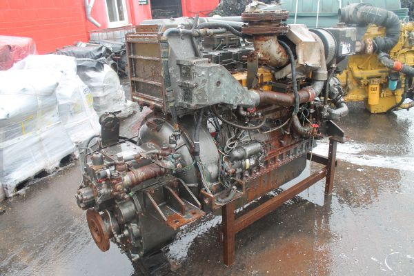 Komatsu SD140 / EM665A-A - Motor für Industriemaschine: das Bild 1 Komatsu SD140 / EM665A-A - Motor für Industriemaschine: das Bild 1