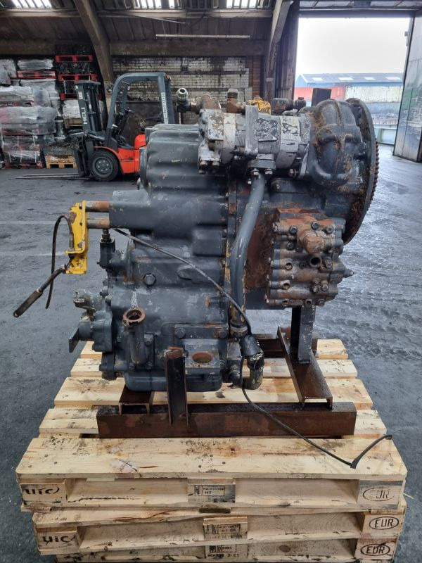 Komatsu WA320-3 Gearbox (Plant) - Getriebe für Baumaschine: das Bild 2 Komatsu WA320-3 Gearbox (Plant) - Getriebe für Baumaschine: das Bild 2