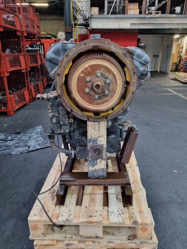 Komatsu WA320-3 Gearbox (Plant) - Getriebe für Baumaschine: das Bild 3 Komatsu WA320-3 Gearbox (Plant) - Getriebe für Baumaschine: das Bild 3