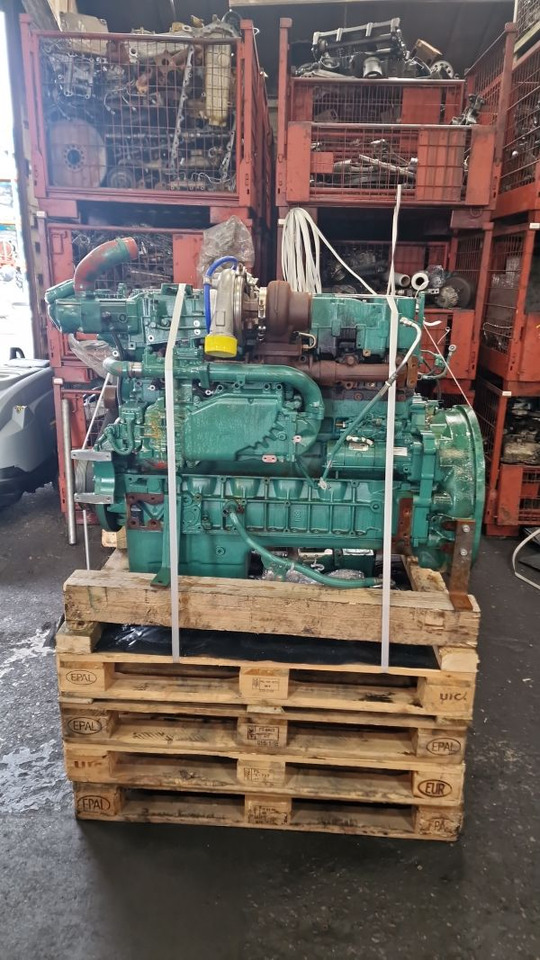 Volvo D8J Engine – In Process of Recon (Plant) - Motor für Baumaschine: das Bild 3 Volvo D8J Engine – In Process of Recon (Plant) - Motor für Baumaschine: das Bild 3