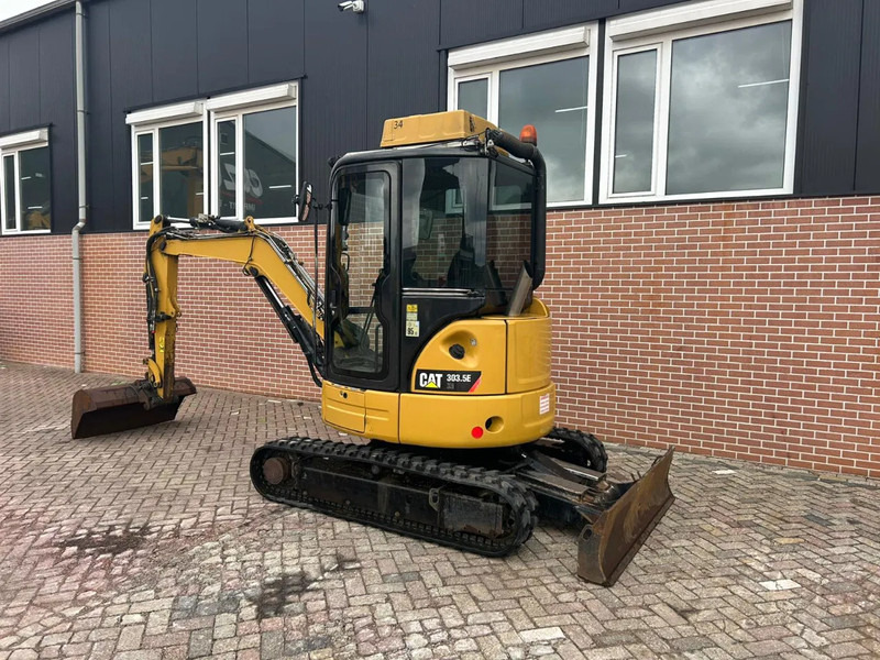 Caterpillar 303.5ECR X200428 - Minibagger: das Bild 3 Caterpillar 303.5ECR X200428 - Minibagger: das Bild 3