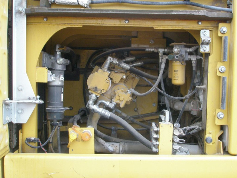 Caterpillar 326FL - Kettenbagger: das Bild 5 Caterpillar 326FL - Kettenbagger: das Bild 5