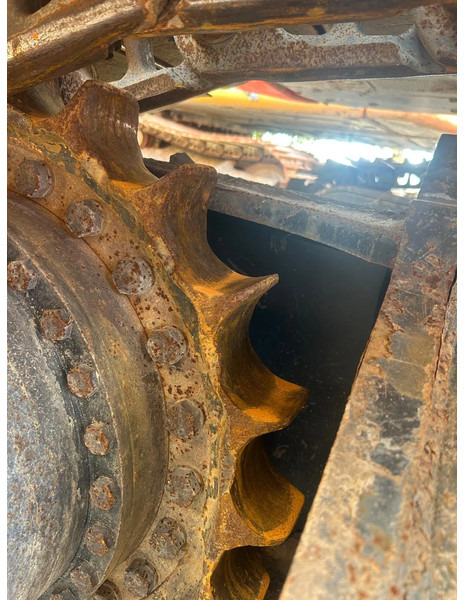 Hitachi ZX300LC-6 - Kettenbagger: das Bild 5 Hitachi ZX300LC-6 - Kettenbagger: das Bild 5