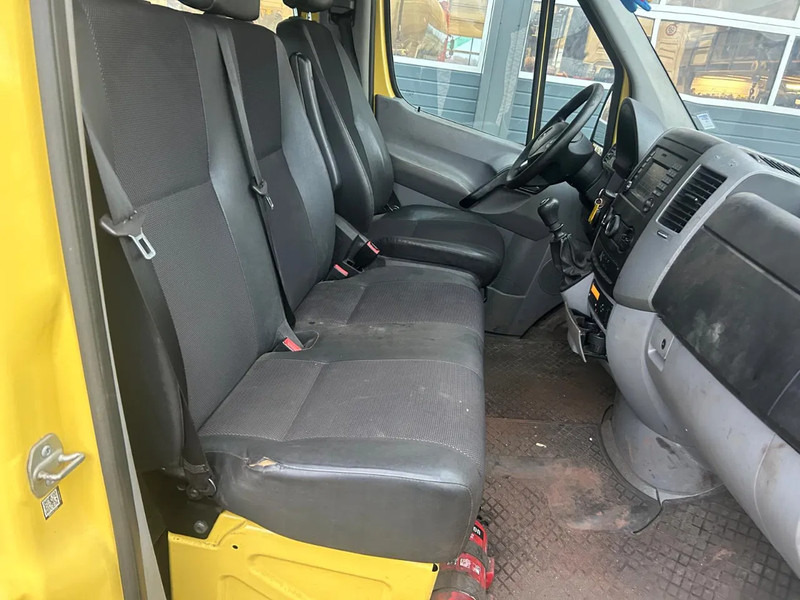 Kastenwagen, Transporter mit Doppelkabine Mercedes-Benz Sprinter 516: das Bild 7 Kastenwagen, Transporter mit Doppelkabine Mercedes-Benz Sprinter 516: das Bild 7