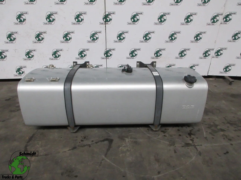 DAF 1945569 DIELESTANK 690 LITER DAF XF CF EURO 6 - Kraftstofftank für LKW: das Bild 1 DAF 1945569 DIELESTANK 690 LITER DAF XF CF EURO 6 - Kraftstofftank für LKW: das Bild 1