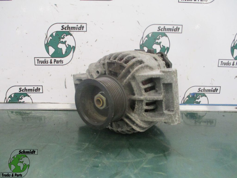 DAF 2025545 Dynamo XF 106 - Lichtmaschine für LKW: das Bild 1 DAF 2025545 Dynamo XF 106 - Lichtmaschine für LKW: das Bild 1