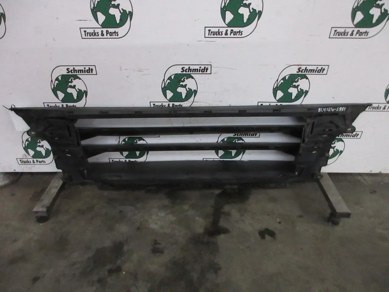 MAN 81.41610-6758 // 81.41610-6863 GRILL 18.560 EURO 6 MODEL 2018 - Kühlergrill für LKW: das Bild 2 MAN 81.41610-6758 // 81.41610-6863 GRILL 18.560 EURO 6 MODEL 2018 - Kühlergrill für LKW: das Bild 2