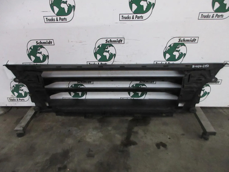 MAN 81.41610-6758 // 81.41610-6863 GRILL 18.560 EURO 6 MODEL 2018 - Kühlergrill für LKW: das Bild 4 MAN 81.41610-6758 // 81.41610-6863 GRILL 18.560 EURO 6 MODEL 2018 - Kühlergrill für LKW: das Bild 4