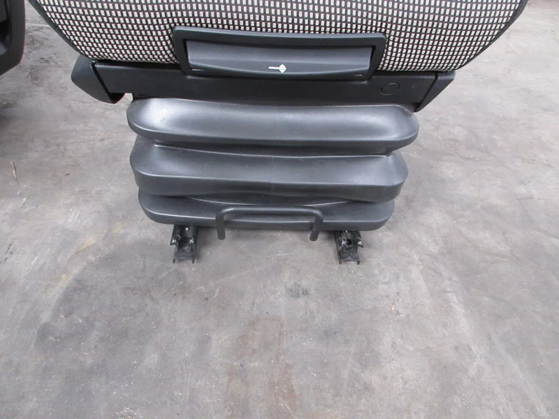 Sitz für LKW MAN 81.62307-6531//81.62307-6529//81.62307-6562//81.62307-6558 STOELEN SET: das Bild 7