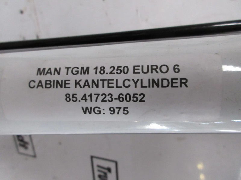 MAN 85.41723-6052 KANTELCILINDER MAN TGM MODEL 2024 - Fahrerhaus und Interieur für LKW: das Bild 5 MAN 85.41723-6052 KANTELCILINDER MAN TGM MODEL 2024 - Fahrerhaus und Interieur für LKW: das Bild 5