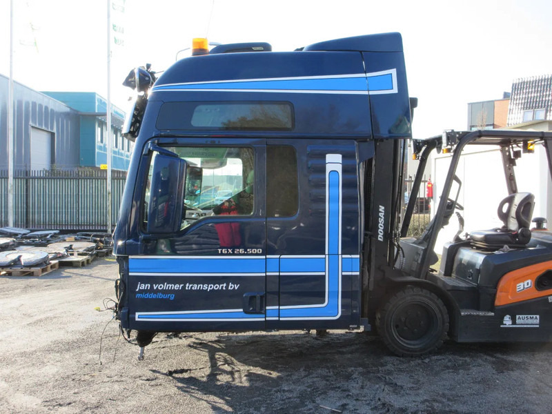 Fahrerhaus und Interieur für LKW MAN MAN TGX 18 500 MODEL 2018 VOOR ONDERDELEN DONER EURO 6: das Bild 6