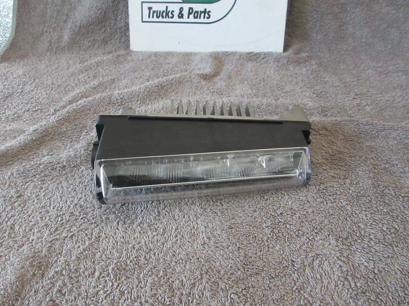 Mercedes-Benz A 960 820 31 56 LED LAMP BUMPER MERCEDES MP4 EURO 6 NIEUWE & EN GEBRUIKT - Nebelscheinwerfer für LKW: das Bild 3 Mercedes-Benz A 960 820 31 56 LED LAMP BUMPER MERCEDES MP4 EURO 6 NIEUWE & EN GEBRUIKT - Nebelscheinwerfer für LKW: das Bild 3