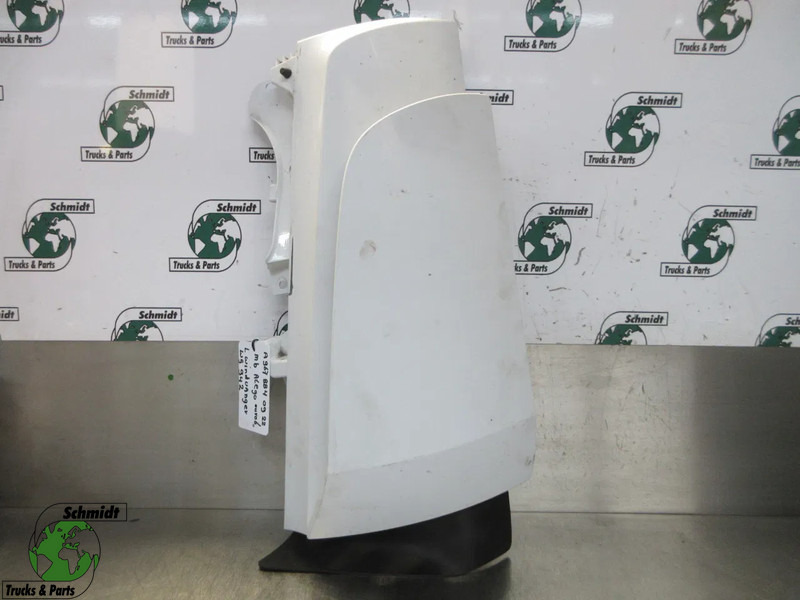 Mercedes-Benz A 967 884 09 22 HOEKFENDER BENZ 918 EURO 6 - Fahrerhaus und Interieur für LKW: das Bild 1 Mercedes-Benz A 967 884 09 22 HOEKFENDER BENZ 918 EURO 6 - Fahrerhaus und Interieur für LKW: das Bild 1