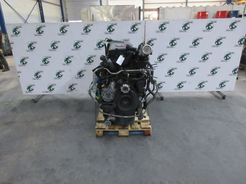 Renault 7422073582/ 85002007 /85008007/85013658/ 85019658 RENAULT T 460 EURO 6 - Motor für LKW: das Bild 2 Renault 7422073582/ 85002007 /85008007/85013658/ 85019658 RENAULT T 460 EURO 6 - Motor für LKW: das Bild 2