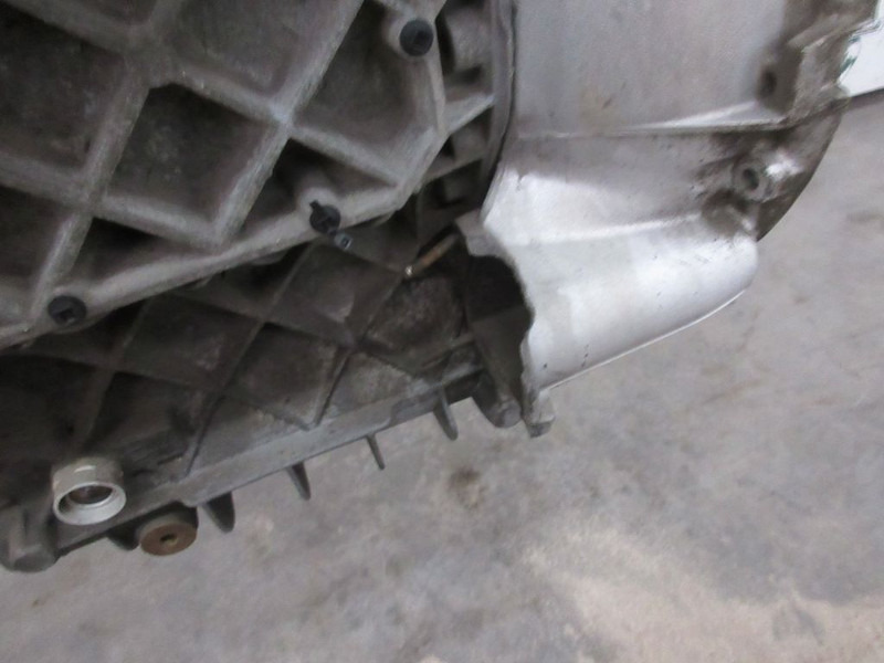 Renault MAGNUM 5001866590 TRANSMISSIE VT2412B EURO 5 - Getriebe für LKW: das Bild 4 Renault MAGNUM 5001866590 TRANSMISSIE VT2412B EURO 5 - Getriebe für LKW: das Bild 4