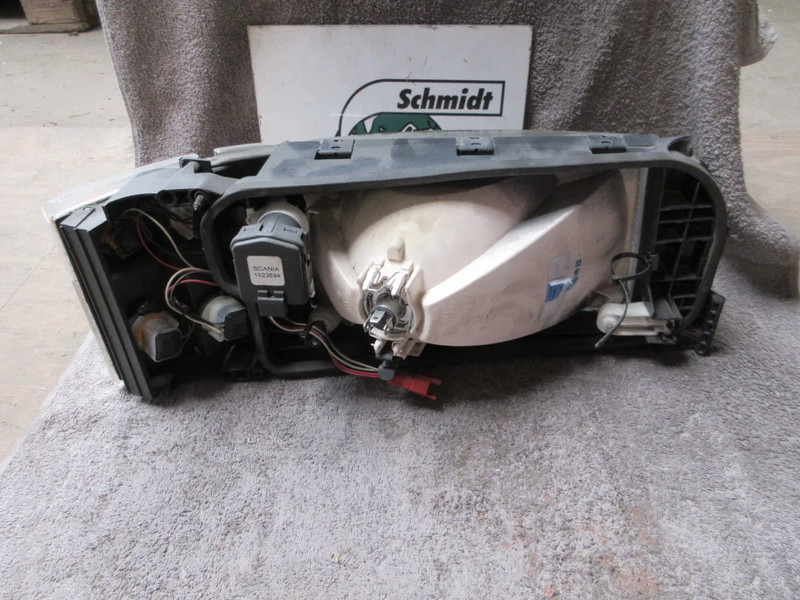 Scania 1732509 KOPLAMP SCANIA R420 EURO 5 LINKS - Hauptscheinwerfer für LKW: das Bild 3 Scania 1732509 KOPLAMP SCANIA R420 EURO 5 LINKS - Hauptscheinwerfer für LKW: das Bild 3