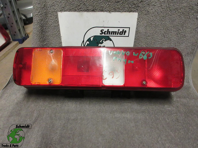 Volvo 21063891 ACHTERLAMP VOLVO FH SERIE RECHTS EURO 5 - Heckleuchte für LKW: das Bild 1 Volvo 21063891 ACHTERLAMP VOLVO FH SERIE RECHTS EURO 5 - Heckleuchte für LKW: das Bild 1