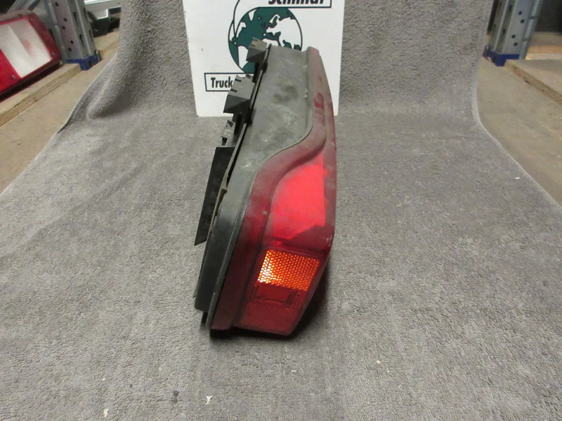 Volvo 21063891 ACHTERLAMP VOLVO FH SERIE RECHTS EURO 5 - Heckleuchte für LKW: das Bild 2 Volvo 21063891 ACHTERLAMP VOLVO FH SERIE RECHTS EURO 5 - Heckleuchte für LKW: das Bild 2