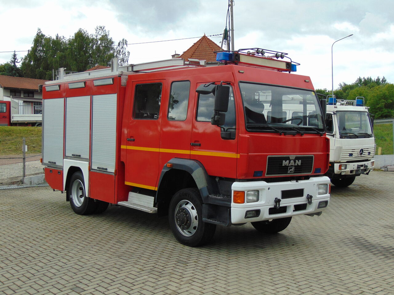 MAN LE14.260 4x4 MAGIRUS - Feuerwehrfahrzeug: das Bild 2 MAN LE14.260 4x4 MAGIRUS - Feuerwehrfahrzeug: das Bild 2