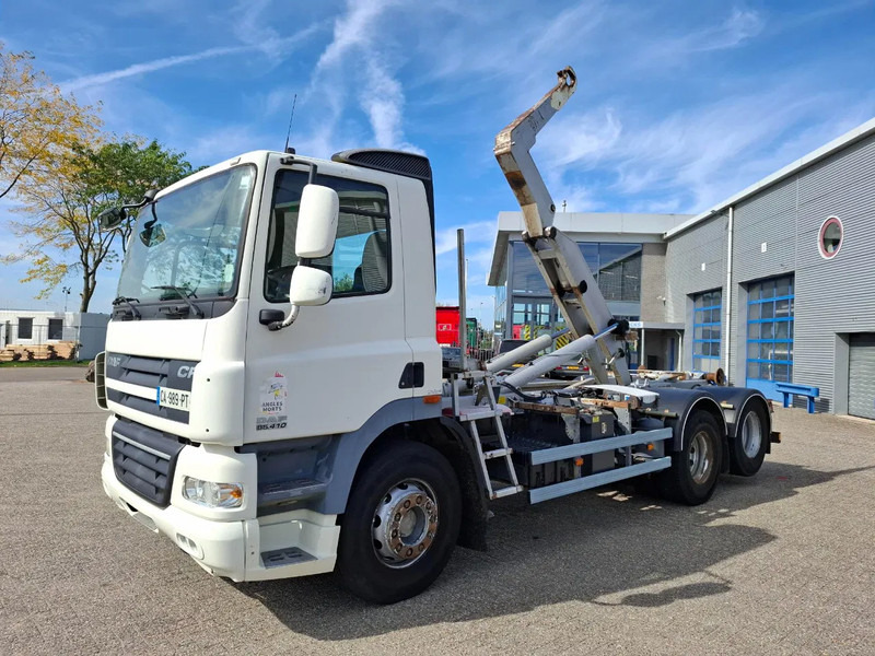 DAF CF85-410 / 6X2 / DEB / DALBY HOOK 15TON / AIRCO / ONLY:744381 KM / MANUAL / EURO-5 / 2012 - Abrollkipper: das Bild 1 DAF CF85-410 / 6X2 / DEB / DALBY HOOK 15TON / AIRCO / ONLY:744381 KM / MANUAL / EURO-5 / 2012 - Abrollkipper: das Bild 1