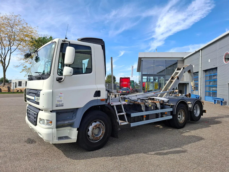 DAF CF85-410 / 6X2 / DEB / DALBY HOOK 15TON / AIRCO / ONLY:744381 KM / MANUAL / EURO-5 / 2012 - Abrollkipper: das Bild 2 DAF CF85-410 / 6X2 / DEB / DALBY HOOK 15TON / AIRCO / ONLY:744381 KM / MANUAL / EURO-5 / 2012 - Abrollkipper: das Bild 2
