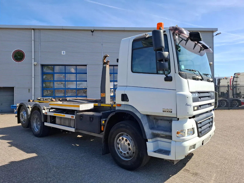 DAF CF85-430 / INTARDER / AJK HOOK SYSTEM / ONLY:431235 KM / LIFT+LENKACHSE / AIRCO / AUTOMATIC / EURO-3 / 2006 - Abrollkipper: das Bild 4 DAF CF85-430 / INTARDER / AJK HOOK SYSTEM / ONLY:431235 KM / LIFT+LENKACHSE / AIRCO / AUTOMATIC / EURO-3 / 2006 - Abrollkipper: das Bild 4