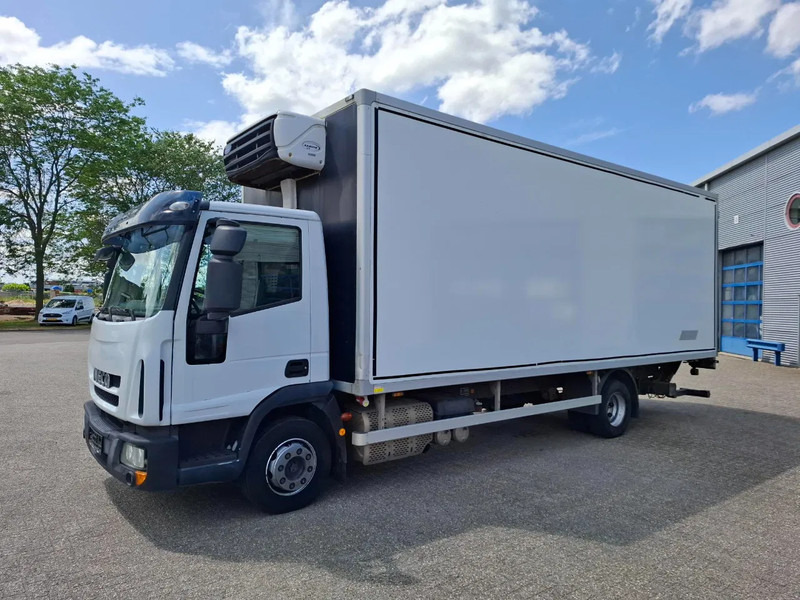 Iveco EuroCargo 120 / COOL TRUCK / CARRIER XARIOS 600 / PLATFORM 2000KG / ONLY:340634 KM / AIRCO / MANUAL / EURO-6 / 2014 - Isotherm LKW: das Bild 1 Iveco EuroCargo 120 / COOL TRUCK / CARRIER XARIOS 600 / PLATFORM 2000KG / ONLY:340634 KM / AIRCO / MANUAL / EURO-6 / 2014 - Isotherm LKW: das Bild 1