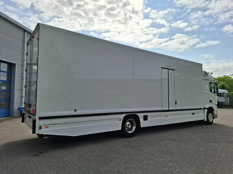 Mercedes-Benz Actros 1843 / GERMAN FLOWER TRUCK / 162021 KM / ISOLATED BOX / COOL & HEATED / NAVI / PLATFORM 1500 KG / TOP CONDITION / FULL-AI - Verkaufsfahrzeug: das Bild 5 Mercedes-Benz Actros 1843 / GERMAN FLOWER TRUCK / 162021 KM / ISOLATED BOX / COOL & HEATED / NAVI / PLATFORM 1500 KG / TOP CONDITION / FULL-AI - Verkaufsfahrzeug: das Bild 5