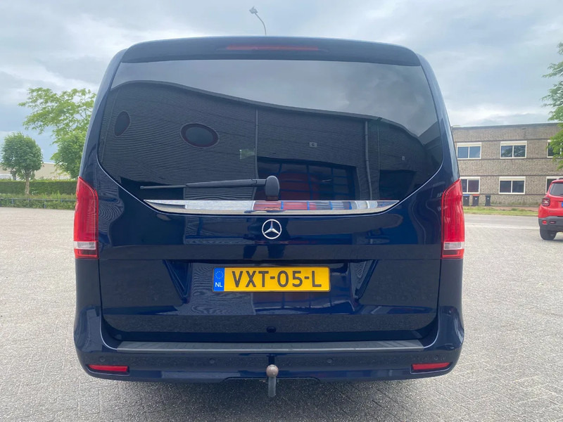 Mercedes-Benz V-Klasse 250 / XXL / AMG / FULL OPTION / LEATHER / PARK+SEATHEAT / BURMESTER / TUV:04-05-2026 / 360 CAMERA / 2023 - PKW: das Bild 4 Mercedes-Benz V-Klasse 250 / XXL / AMG / FULL OPTION / LEATHER / PARK+SEATHEAT / BURMESTER / TUV:04-05-2026 / 360 CAMERA / 2023 - PKW: das Bild 4