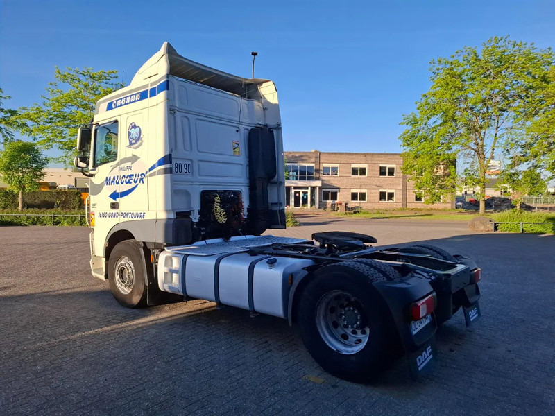 DAF XF106-460 / INTARDER / DEB / MANUAL / AIRCO / CLEAN TRUCK / EURO-6 / 2014 - Sattelzugmaschine: das Bild 3 DAF XF106-460 / INTARDER / DEB / MANUAL / AIRCO / CLEAN TRUCK / EURO-6 / 2014 - Sattelzugmaschine: das Bild 3
